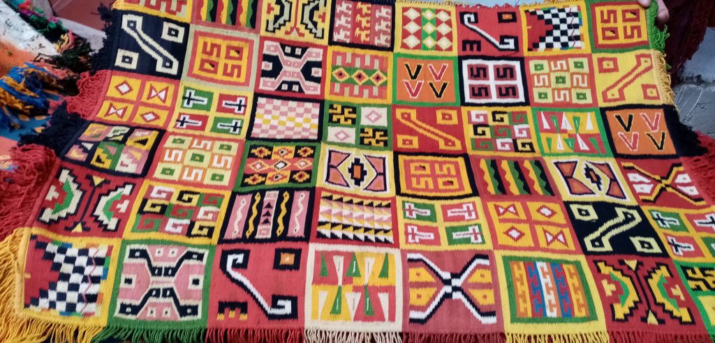Tissue traditionnel, Nazca
